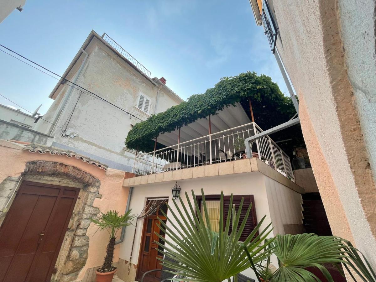 Casa Di Nives Appartement Krk Town Buitenkant foto