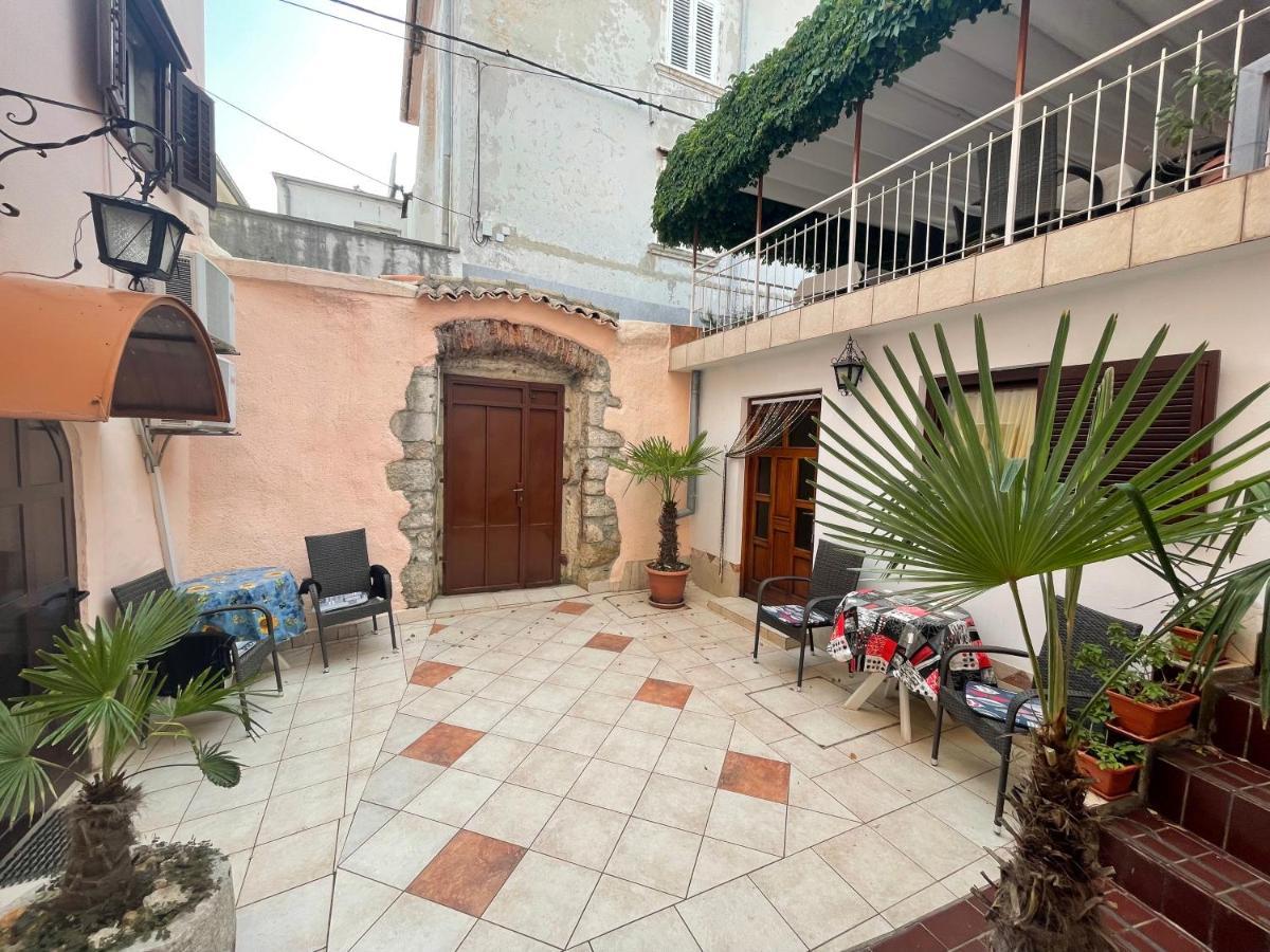 Casa Di Nives Appartement Krk Town Buitenkant foto