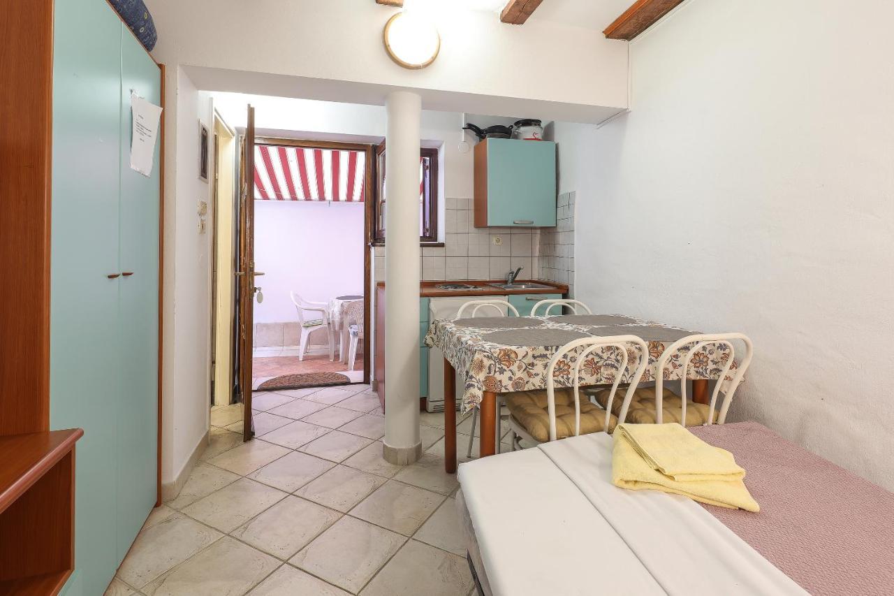 Casa Di Nives Appartement Krk Town Buitenkant foto