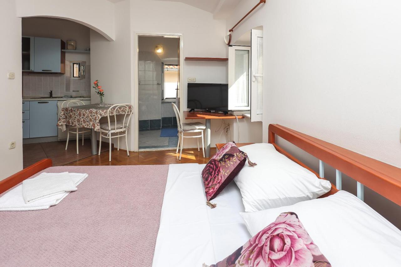Casa Di Nives Appartement Krk Town Buitenkant foto
